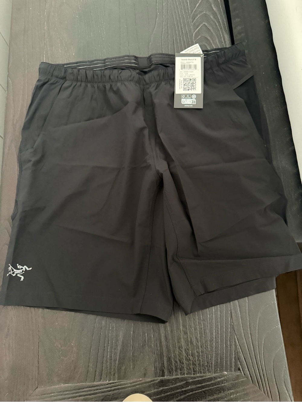 New Arc'teryx Men's Black Athletic Shorts